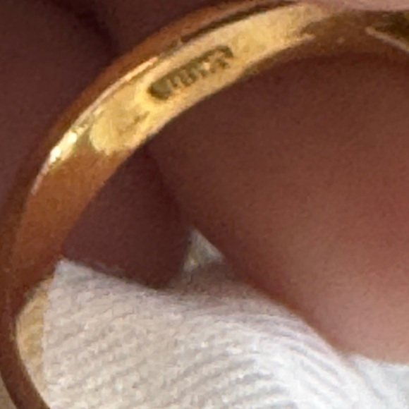 Vintage Gold and Silver Floral Ring with Sparkling Stones - Picture 7 of 7